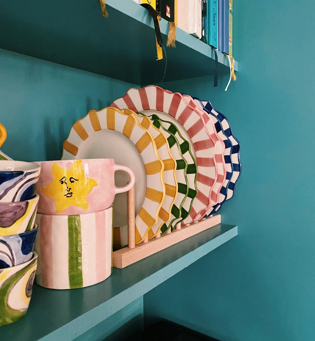 Scalloped Breakfast Plate - Anna and Nina
