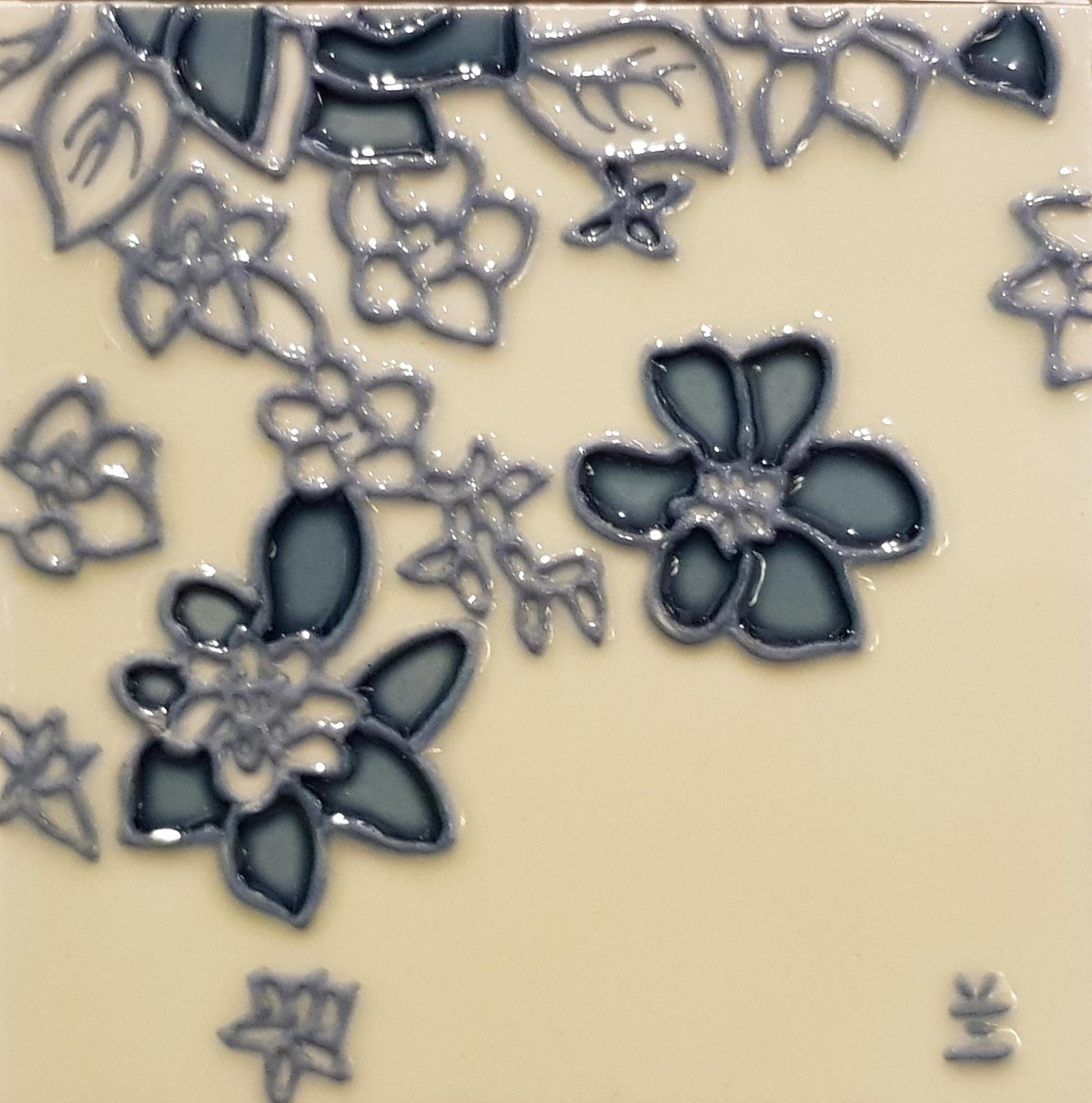 1132 Flowers 10cm x 10cm Pureland Ceramic Tile