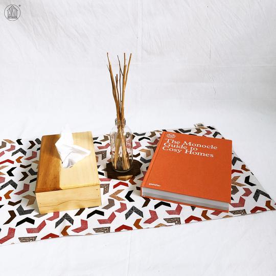 ARROW Canvas Table Runner
