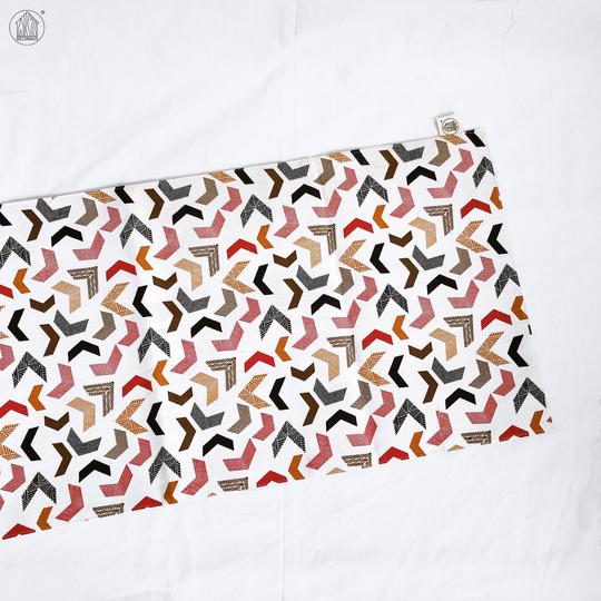 ARROW Canvas Table Runner