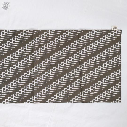 PARANG GEOMETRIC Batik Hand-Stamped Table Runner in Stone Grey