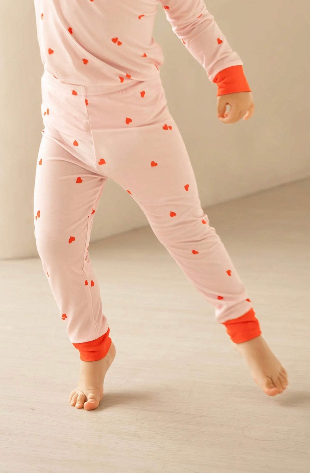 KIDS LONG PYJAMAS SET IN HEARTS