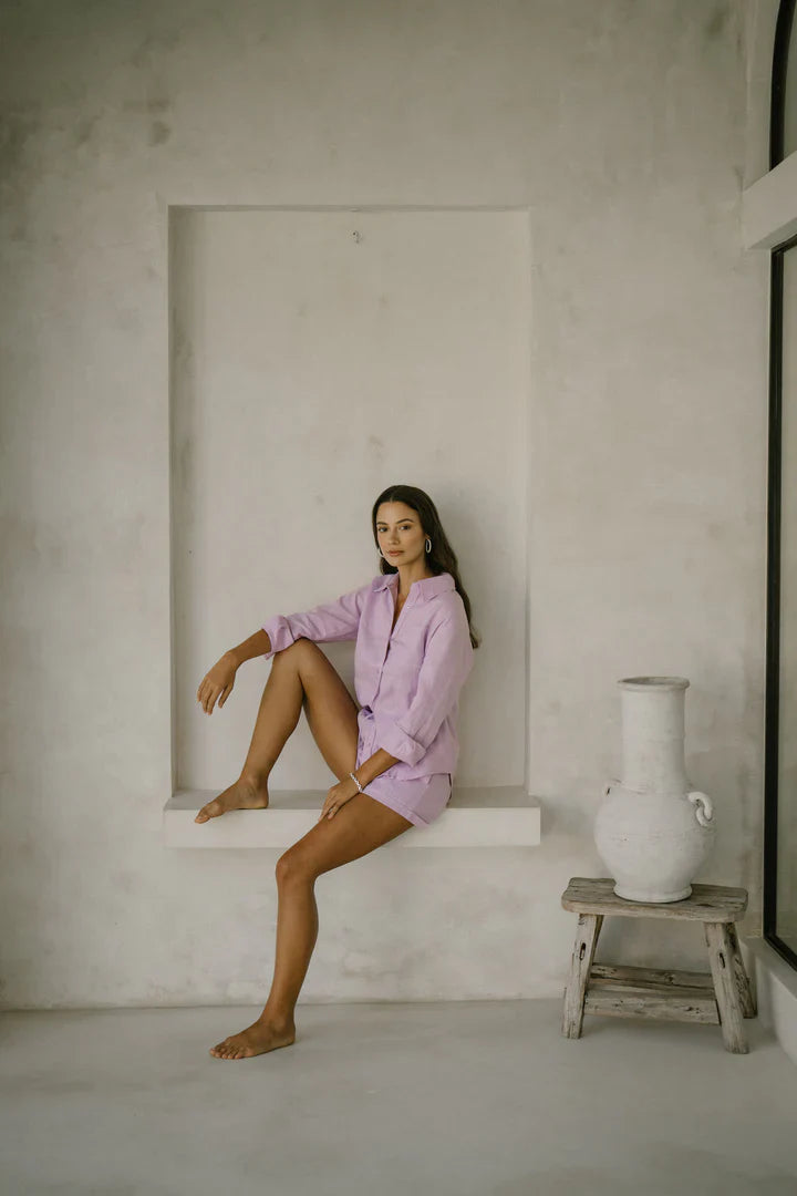 Classic Linen Shorts in Lilac