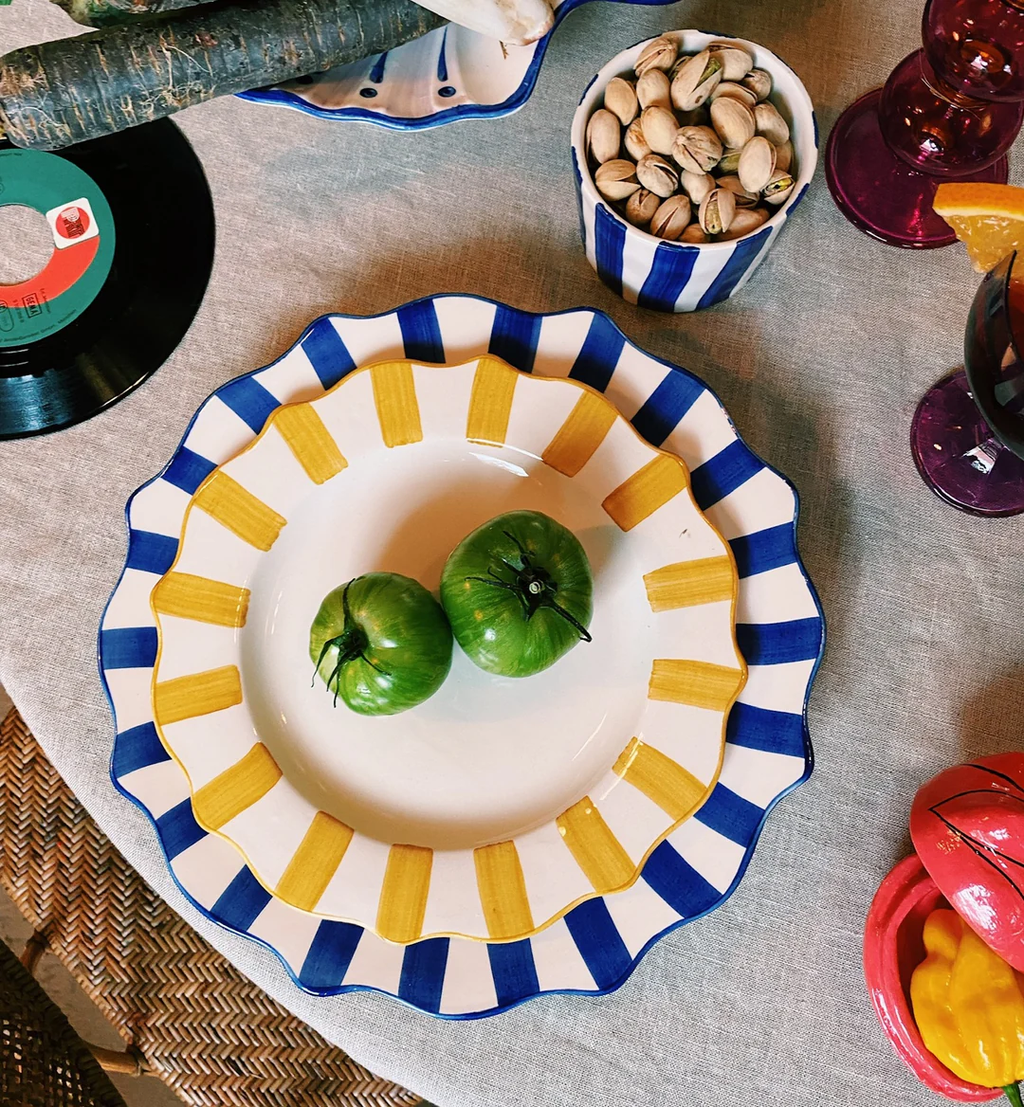 Scalloped Breakfast Plate - Anna and Nina