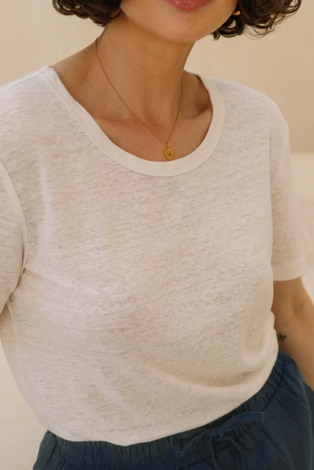 Classic Linen Knit T-Shirt in White