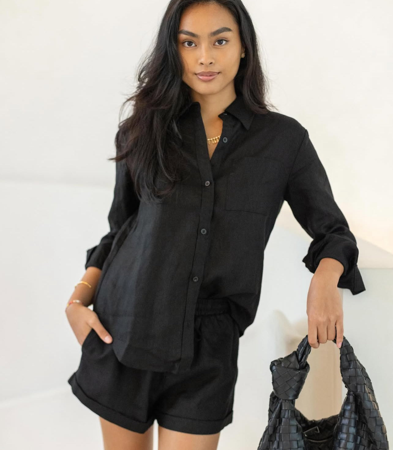 Classic Linen Shirt in Black