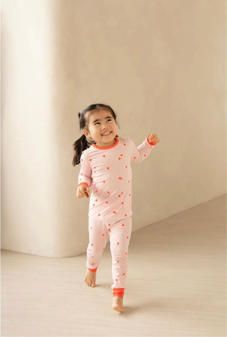 KIDS LONG PYJAMAS SET IN HEARTS