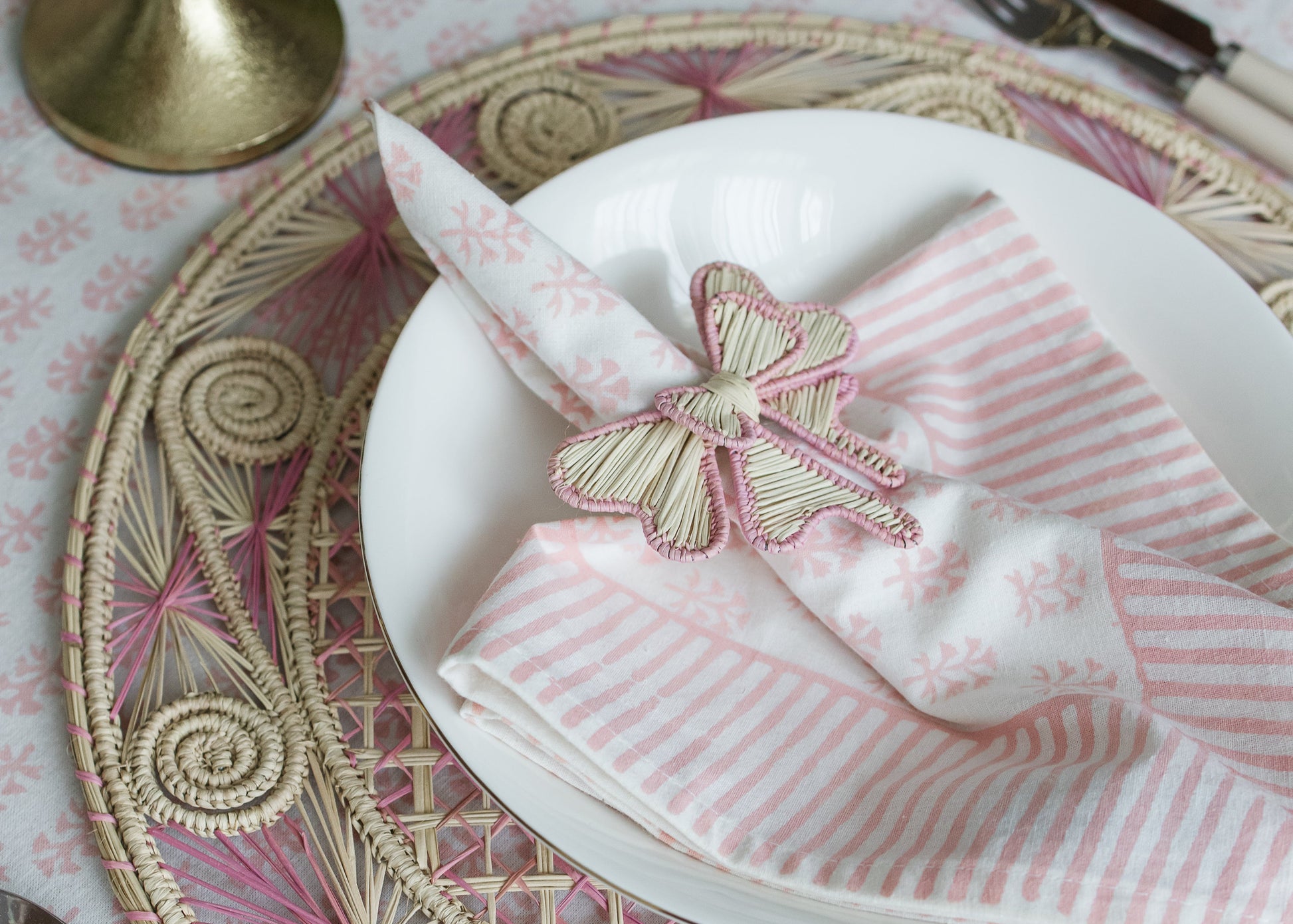 Iraca Palm Bow Napkin Rings