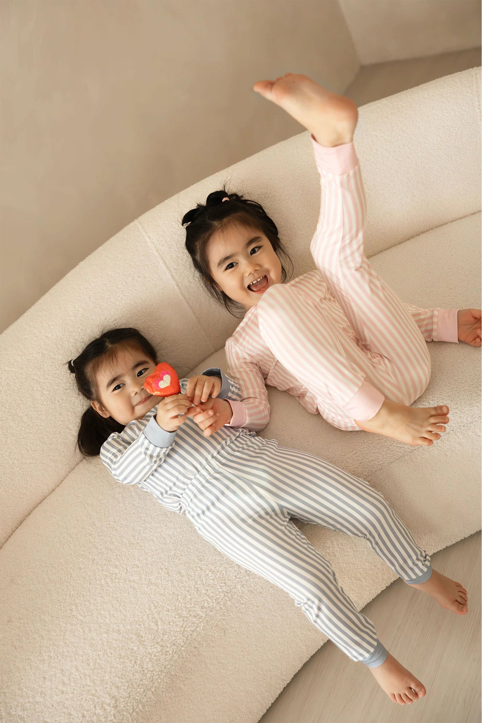 KIDS LONG PYJAMAS SET IN BLUE STRIPES