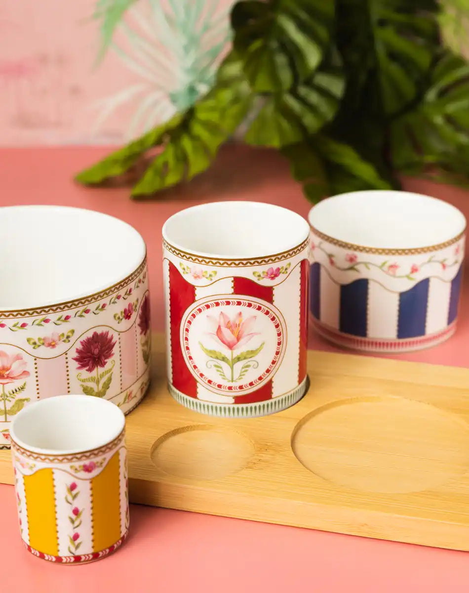 Appetizer Set with Four Round Bowls on Acacia Flowery