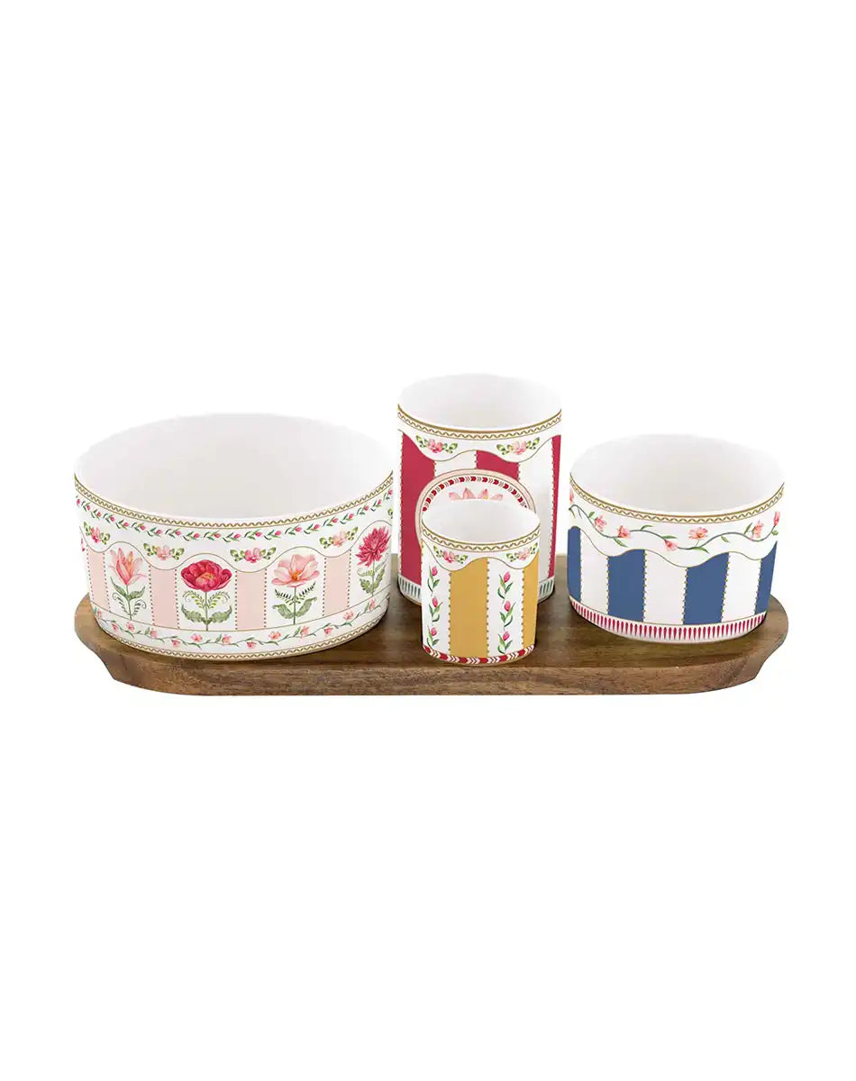 Appetizer Set with Four Round Bowls on Acacia Flowery