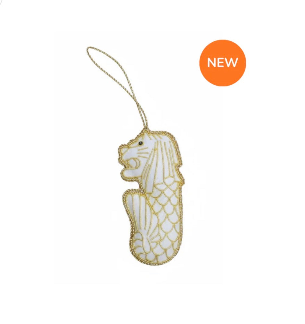 Embroidered Merlion Ornament (Beige)