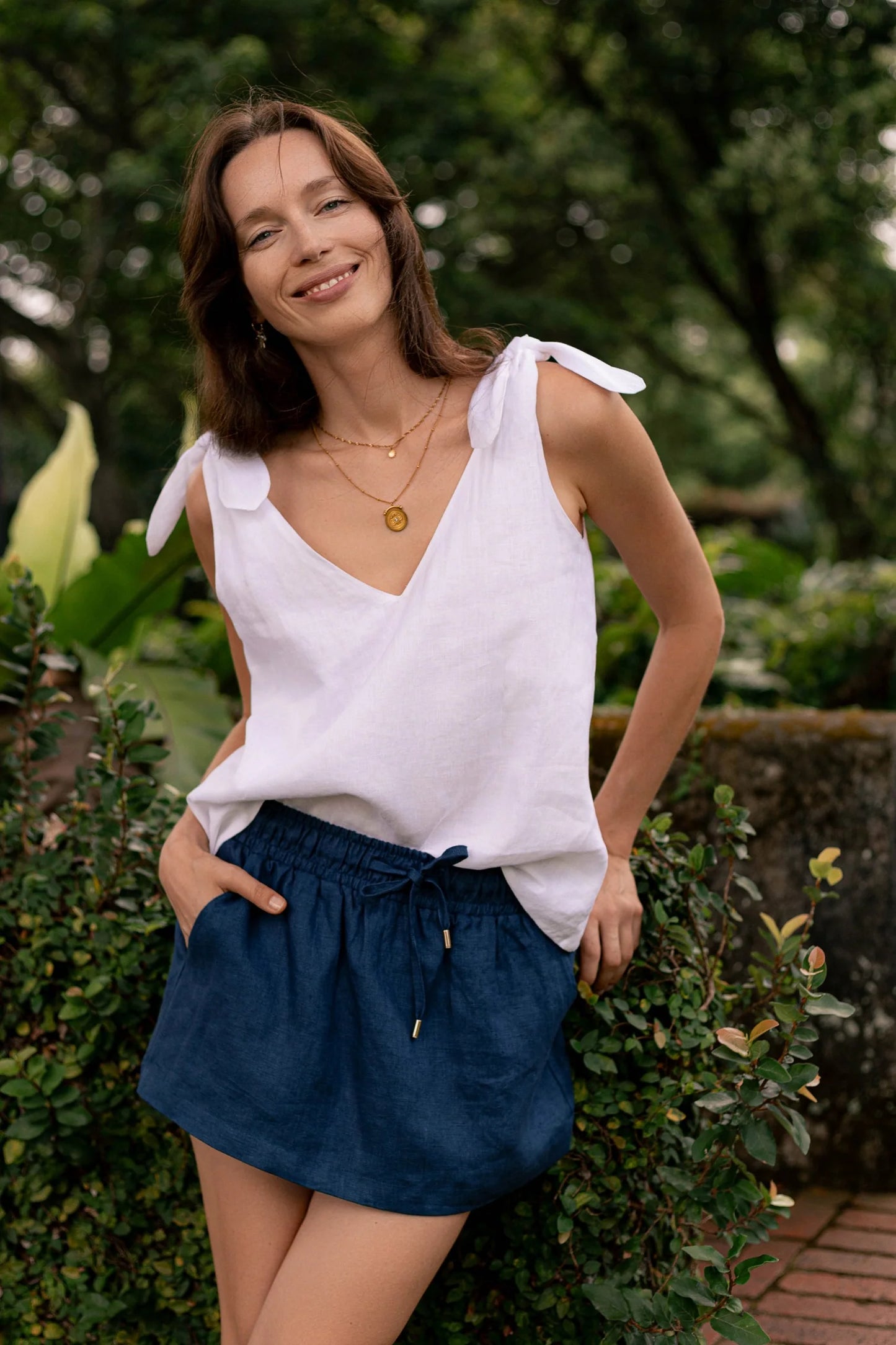 Classic Linen Shoulder Bow Tie Top in White