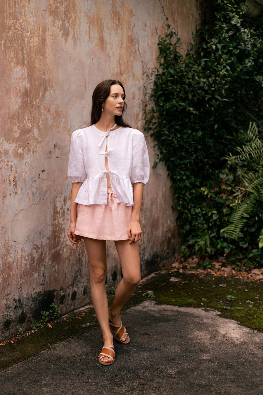 Classic Linen Front Bow Tie Top in White