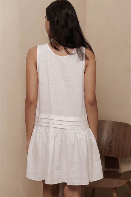 Classic Linen Sleeveless Pleated Dress (2 Colours)
