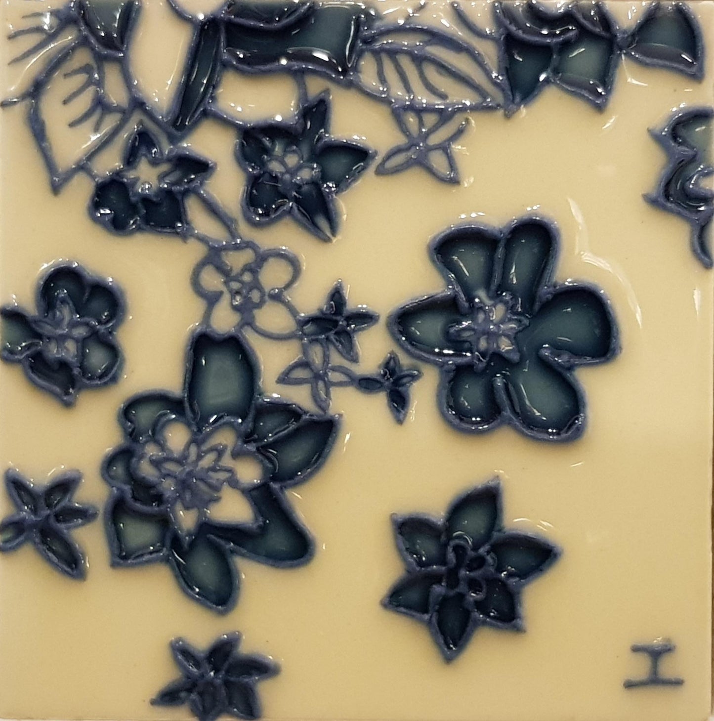 1133 Flowers 10cm x 10cm Pureland Ceramic Tile