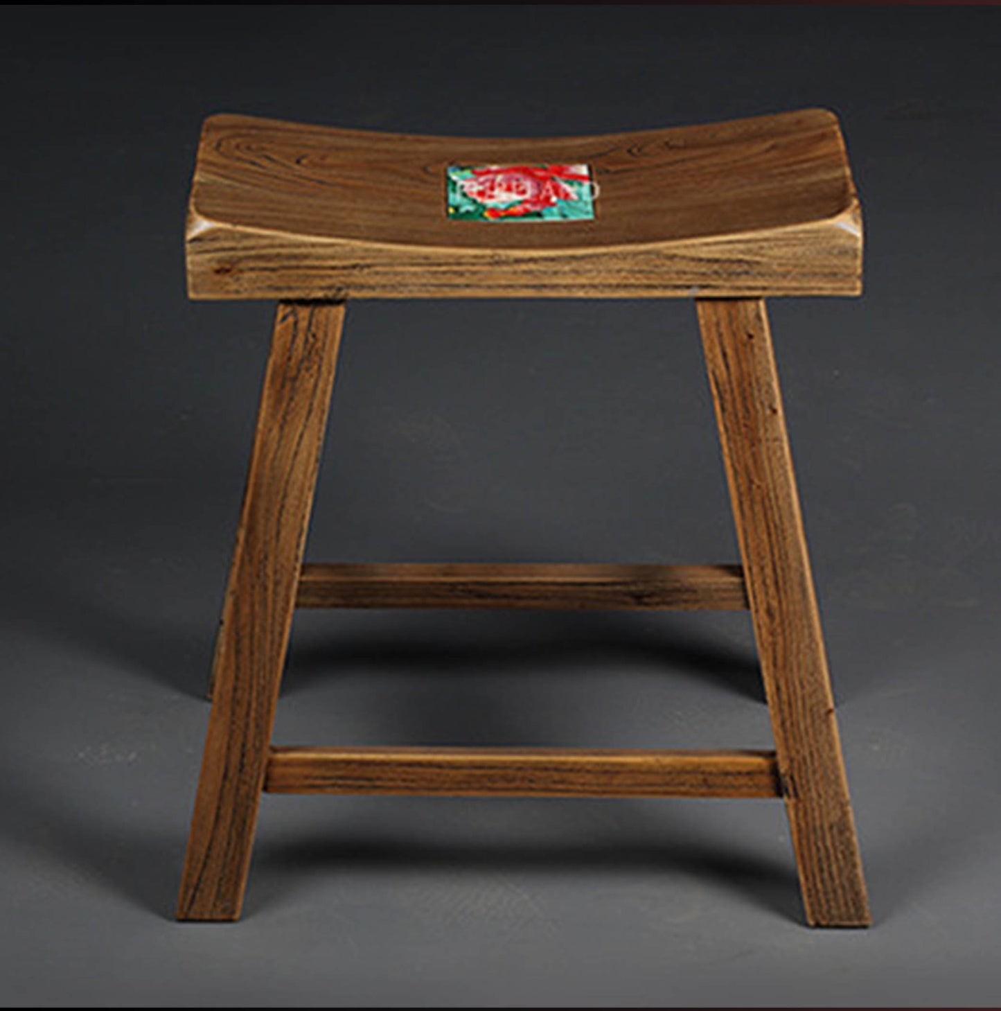 Medium Brown Wooden Gold Ingot Chair
